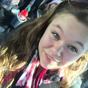 Meet your Posher, Valerie